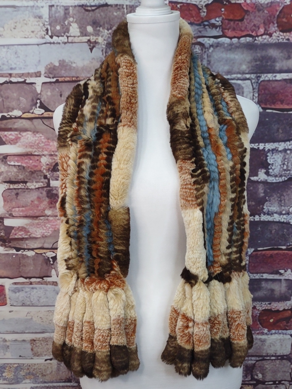 Il Fait Froid Fur Multi-Color Knit Scarf